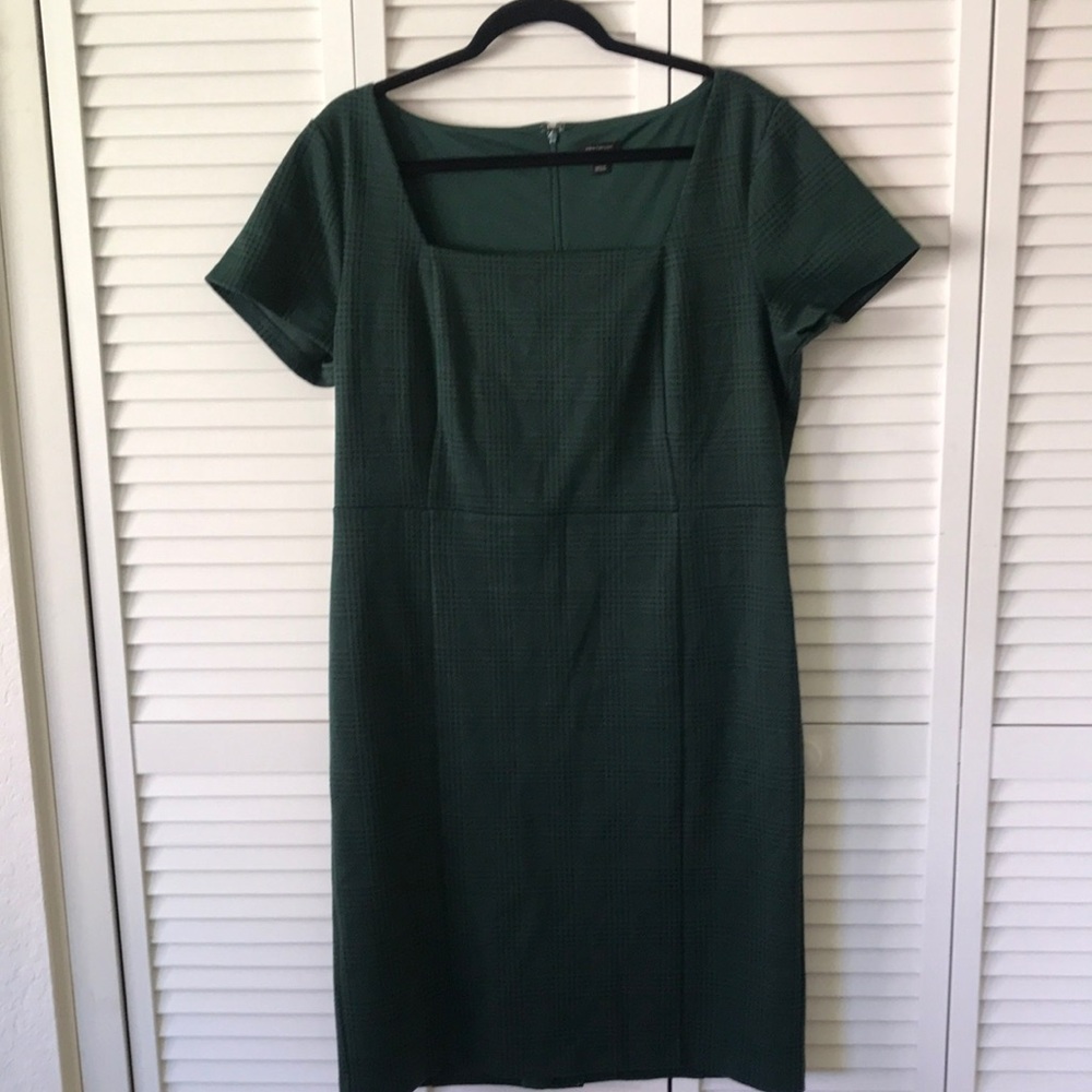 ANN TAYLOR Forrest green houndstooth sheath dress size 14 fully lined